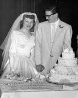 Thumbnail for 'Van Steenwyk, Merle & Claudia - 1955 - Wedding Photo'