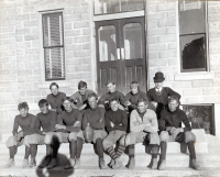 Thumbnail for 'Eagle County High School football team of 1910'