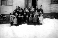 Thumbnail for 'Red Cliff School, 5th Grade 1913'