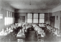 Thumbnail for 'Eagle High School classes 1935-1938'