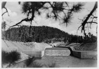 Thumbnail for 'Looking upstream at spillway'
